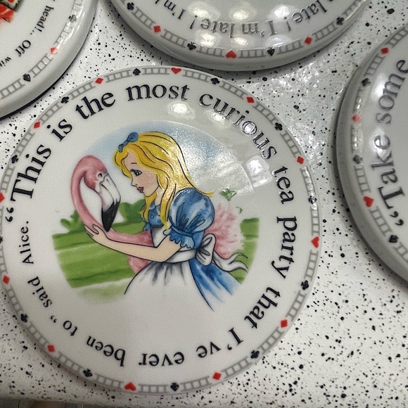 Limited edition Alice in Wonderland coaster set ❤️ - Picture 4 of 7